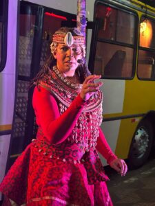 A (ré)tomada da palavra Teatro